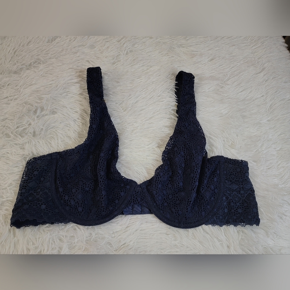 Lively Crochet Lace Midnight Blue Lace Bra Underwire Size 38 B Very Pretty